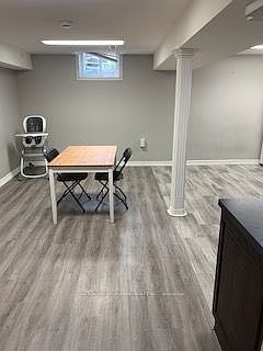 5th image of 98 York Hill Blvd