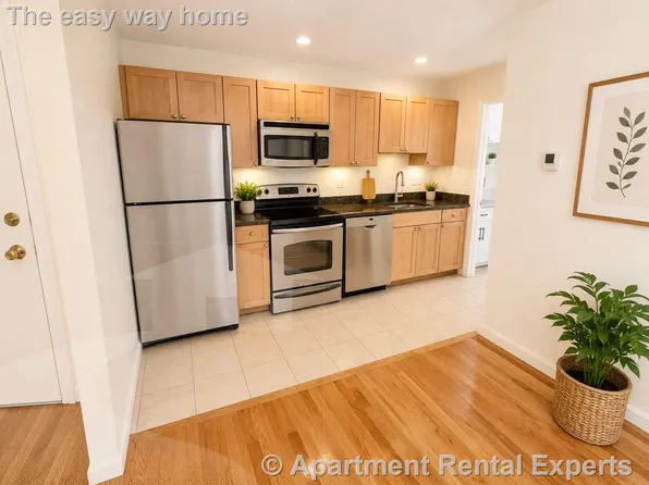 126 Clifton St, Cambridge, MA