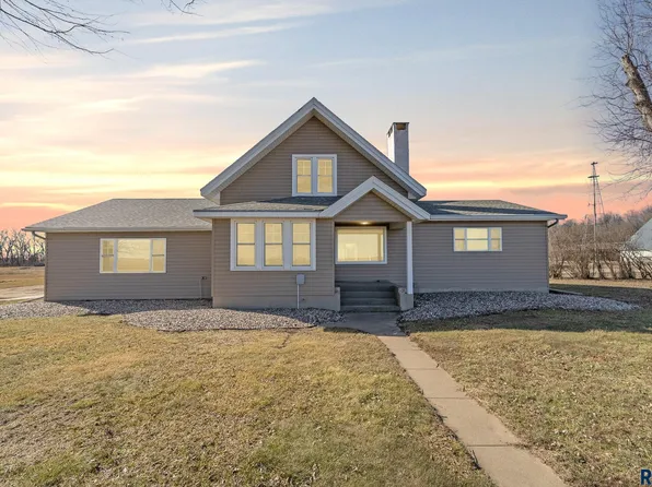 27851 473rd Ave, Worthing, SD 57077
