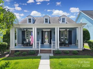 9319 Ginhouse Ln, Charlotte, NC 28277