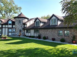 5846 Cedar Point Rd, Oregon, OH 43616