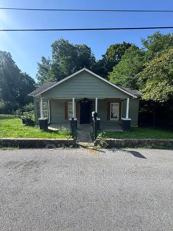 2 bed, 2.0 bath, 1000 sqft, $1,295 — Photo 1