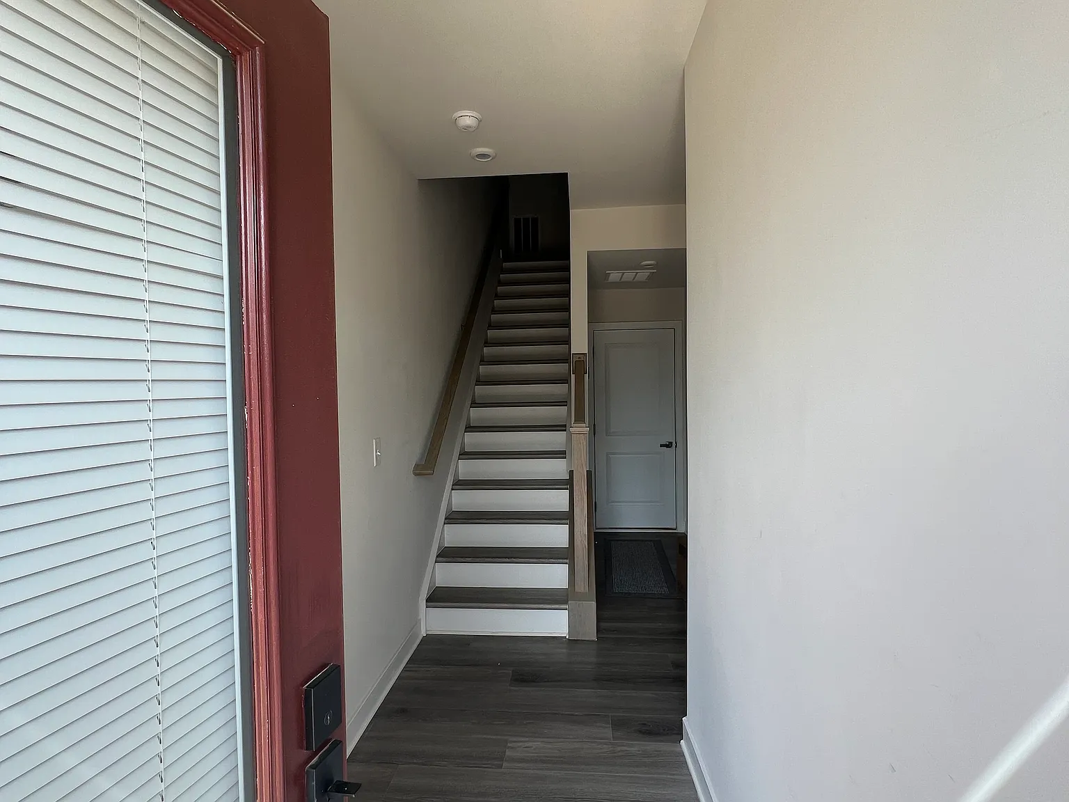 5057 Chinook Ln — Photo 2