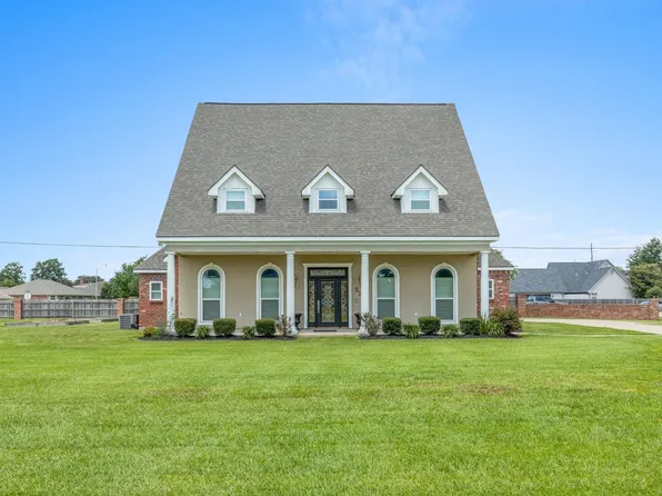 5350 Pheasant Ln, Lake Charles, LA 70605