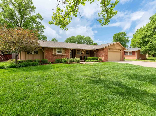 6519 E Claytonia St, Wichita, KS 67206
