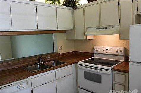 4th image of 3676 N University Dr #E-3