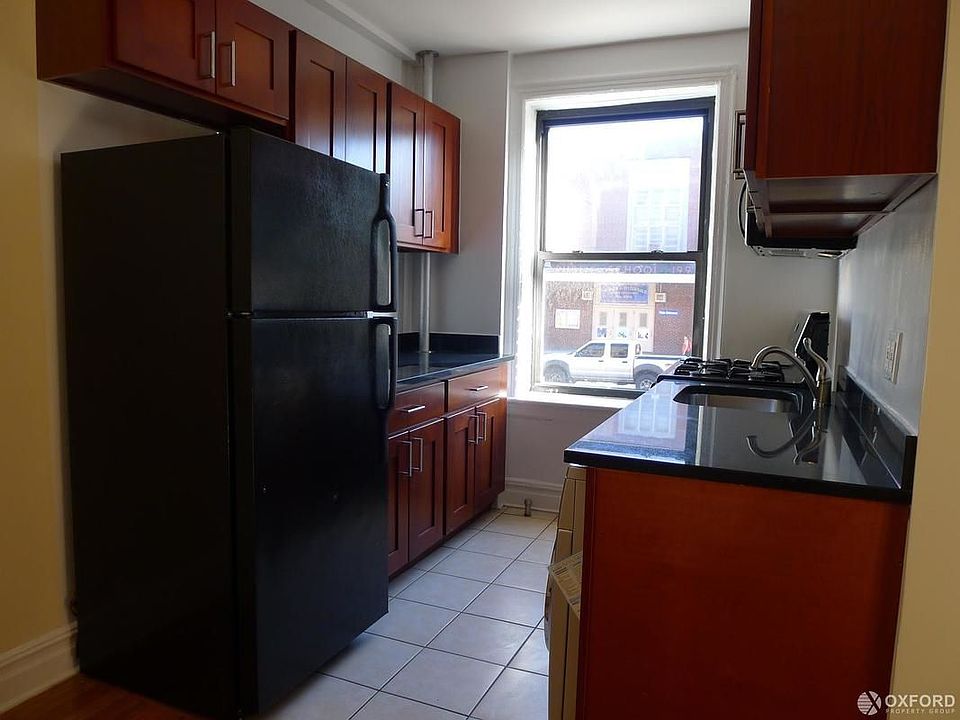1st image of 4760 39th Pl APT 1d