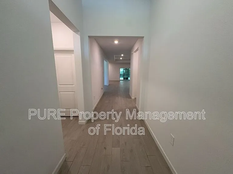 19725 SW 79th Pl — Photo 5