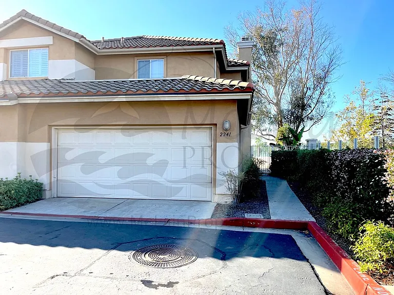2241 Lago Ventana — Photo 2