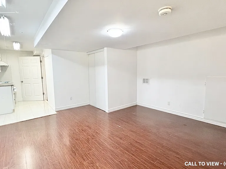 328 Williamson Dr W #3 — Photo 3