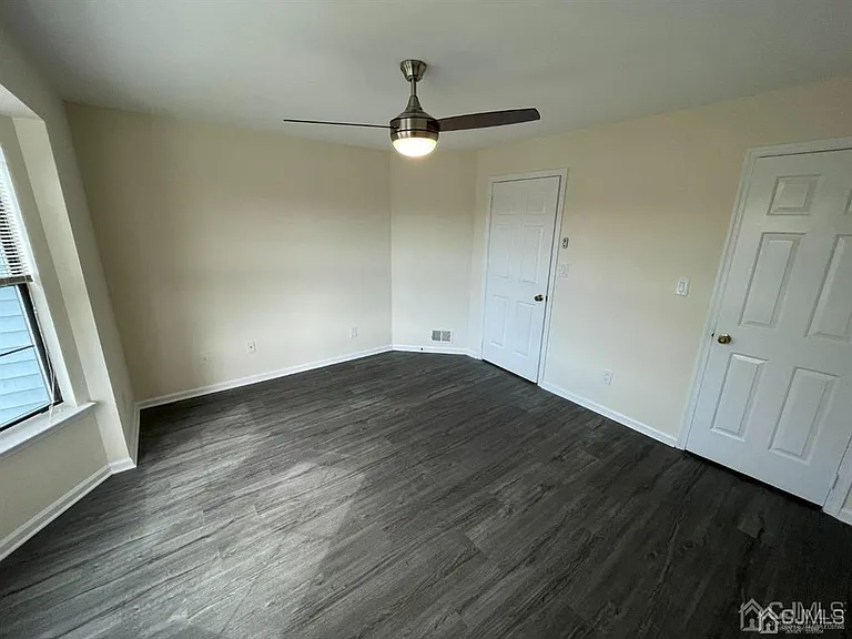 297 Cozzens Ct — Photo 11