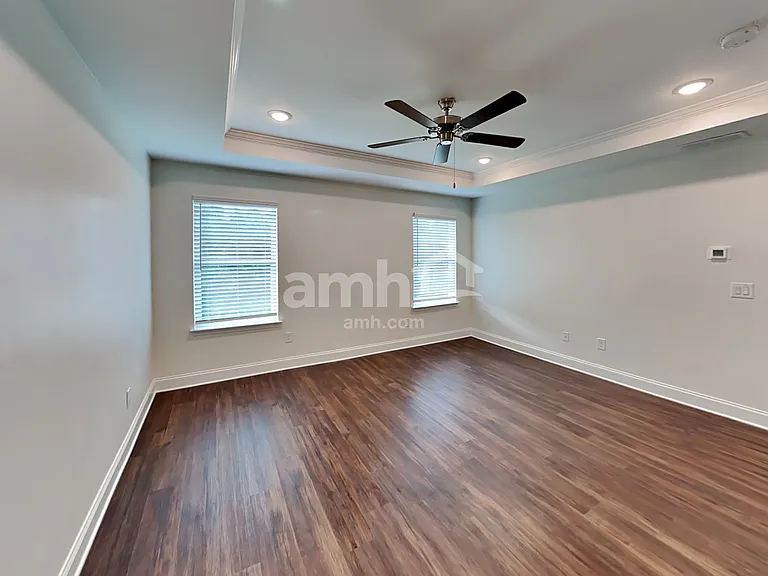 4010 Chivalry Dr — Photo 9