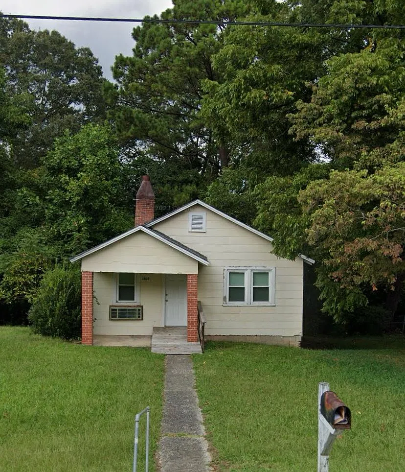 1810 W 3rd Ave — Photo 1