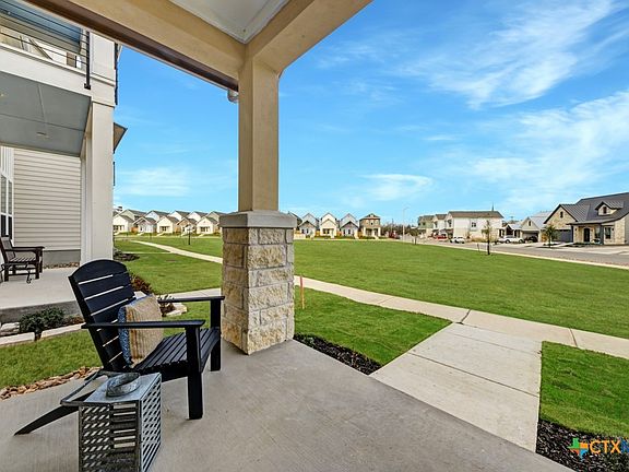 2nd image of 618 Chambray Rd