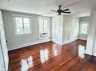 7819 St Charles Ave., New Orleans, LA 70118