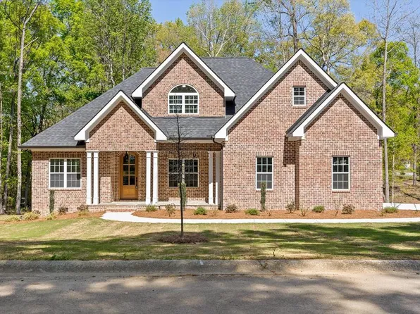 800 E Moravian Bnd, Chatsworth, GA 30705