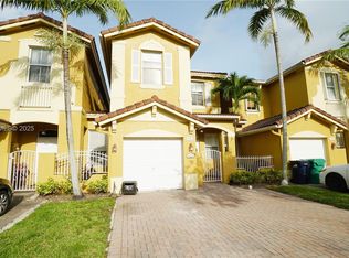 928 SW 154th Path #928, Miami, FL 33194
