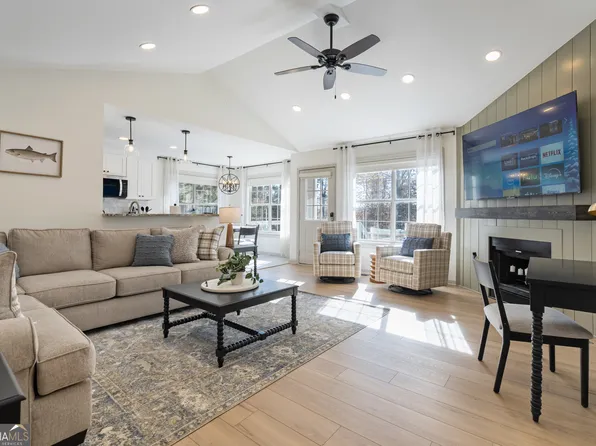 17 N Ridge Dr NW, Adairsville, GA 30103