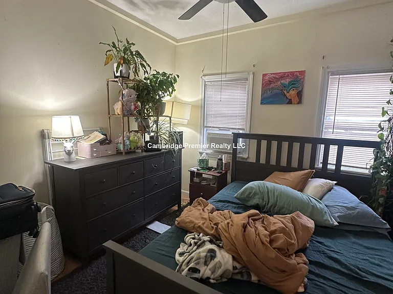 1105 Cambridge St #2 — Photo 4
