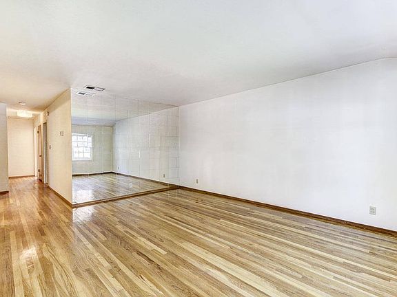 5th image of 1454 Glacier Dr