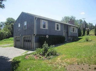 1 Maria St, Lincoln, RI 02865