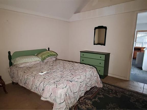 5th image of 37708 McMinn Ave