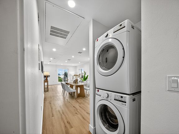 5th image of 1419 W 35th St #1421PRIVATEROOM1