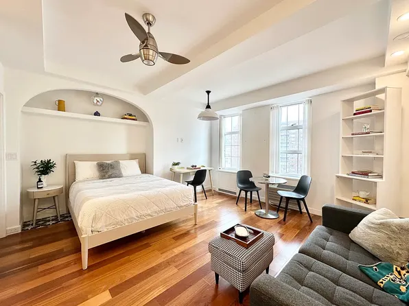 410 West 24th Street image 1 of 30