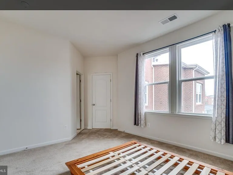 9320 Fairview Ave — Photo 16