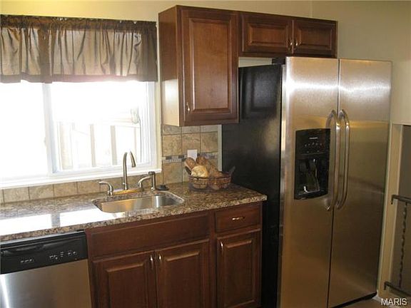 5th image of 1450 Burnside Ct