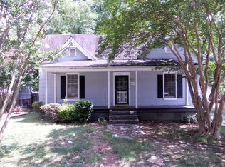310 N Hoskins Rd, Charlotte, NC 28216
