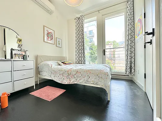 Rented by Jankos Group LLC | media 7