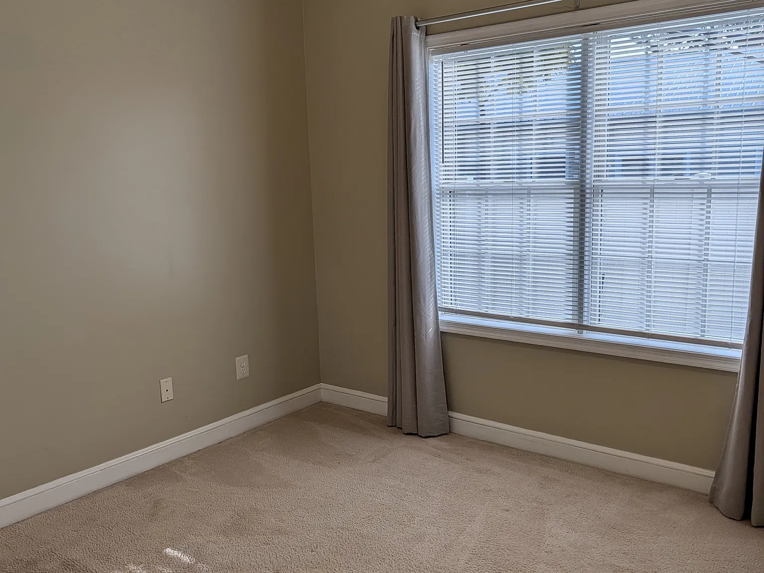 Darnestown Rd, Rockville — Photo 3