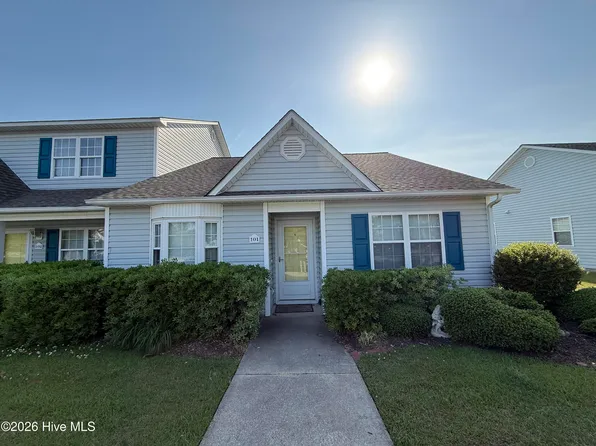 101 Courtyard E, Beaufort, NC 28516
