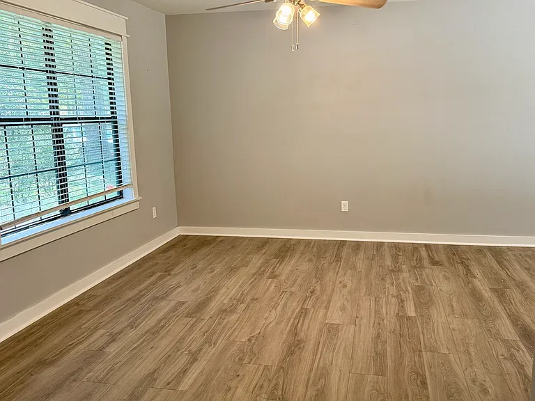 6512 War Admiral Trl — Photo 5