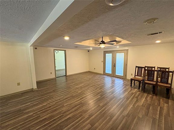 3rd image of 133 Palmer Chapel Rd
