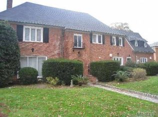 5 Point Cres, Malba, NY 11357