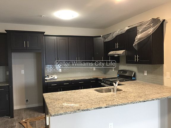 4th image of 7016 Jackson St #206