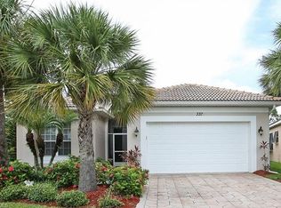 337 Harvard Ln, Naples, FL 34104