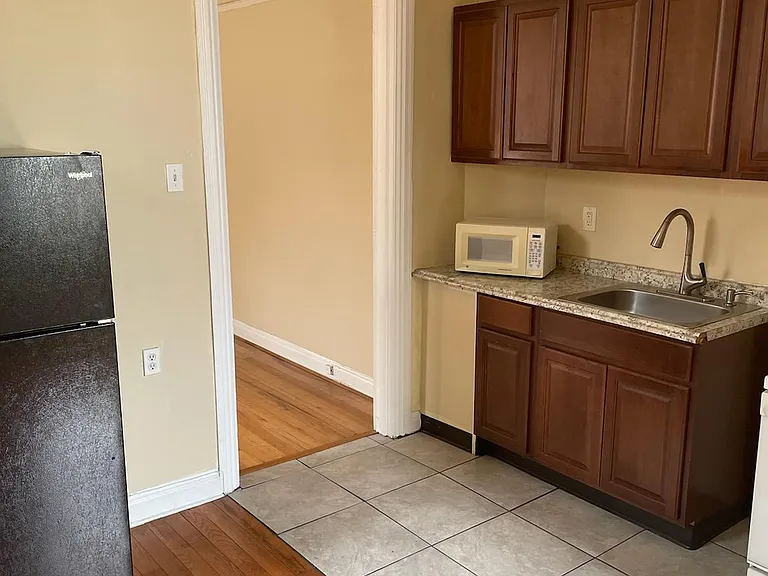 545 W Saint Catherine St #2 — Photo 8