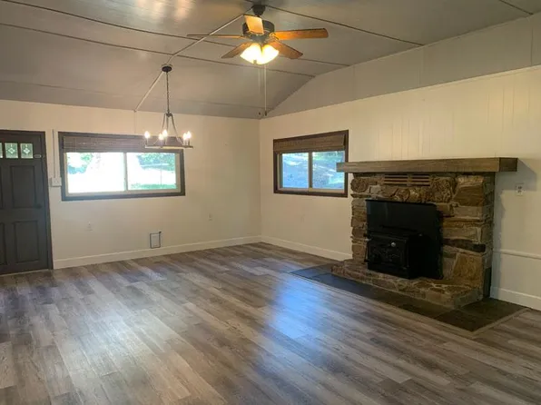 6814 Ridgeway Dr, Pollock Pines, CA 95726