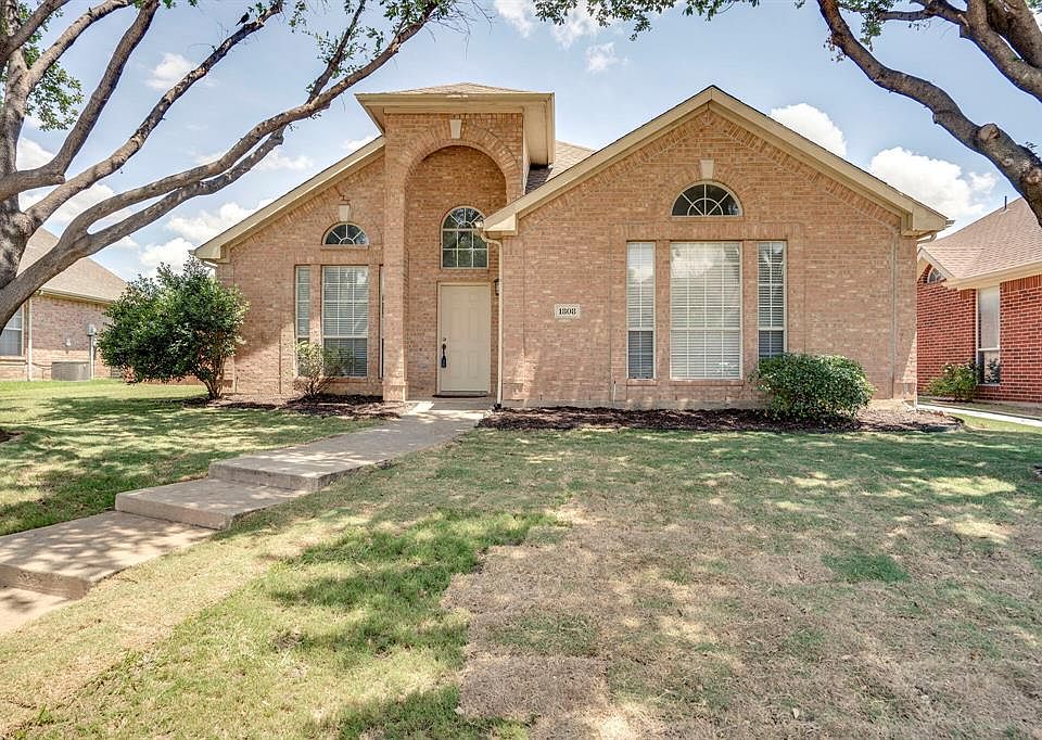 1st image of 1808 Garrett Dr