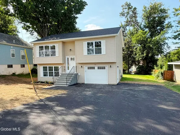 228 Hampton Avenue, Rensselaer, NY 12144