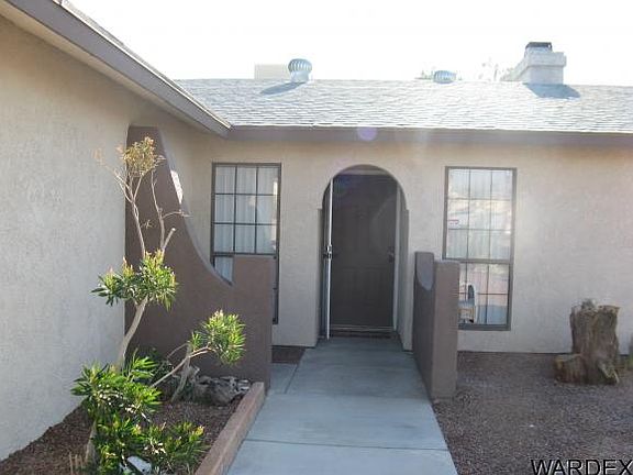 3rd image of 749 Park River Dr