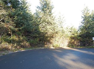 604 Paradise Ct NE, Ocean Shores, WA