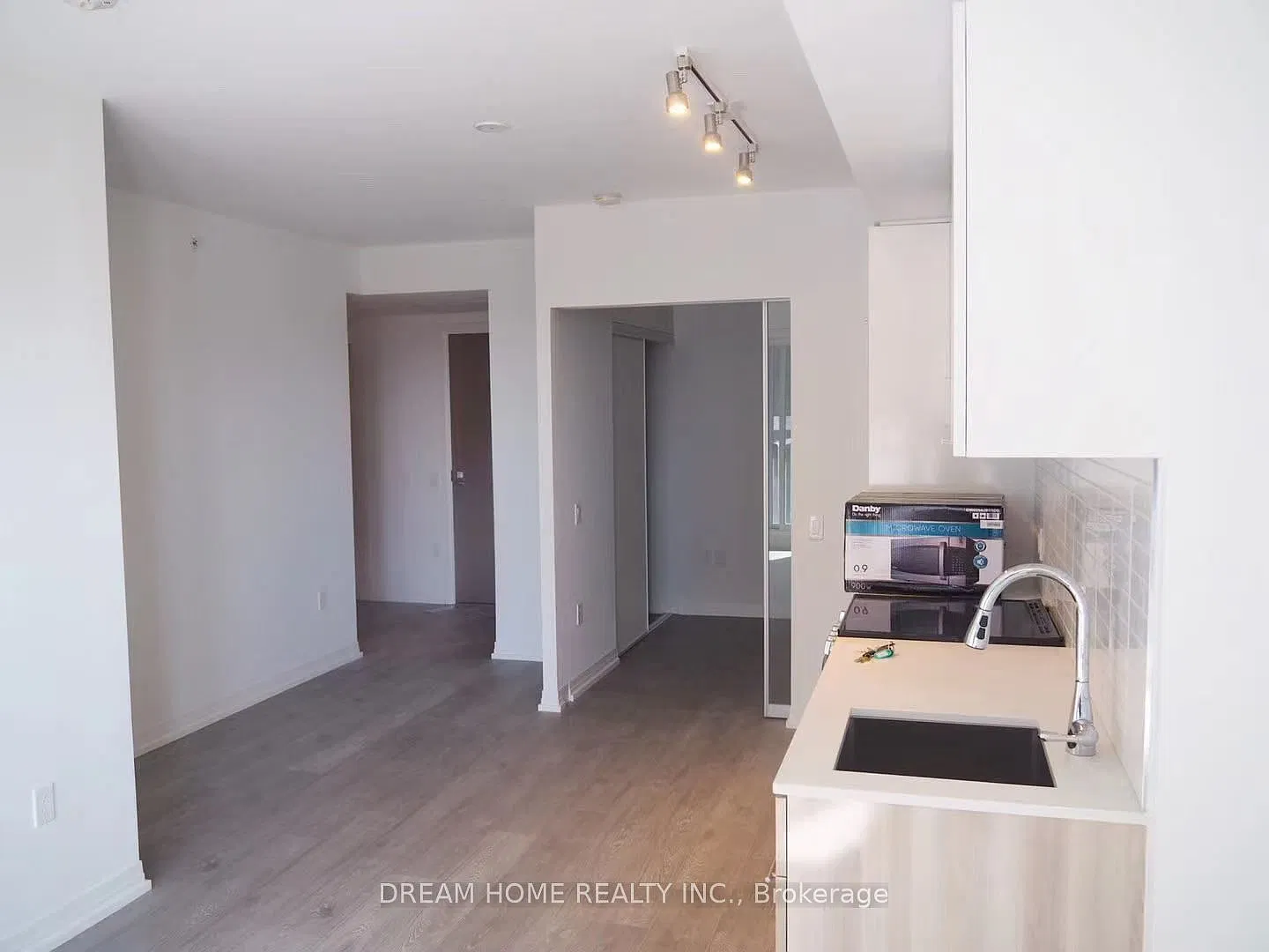 2 bed, $2,300 — Photo 3