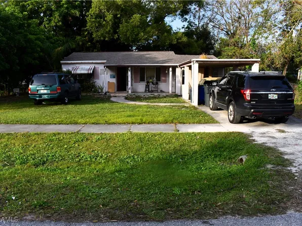 4411 Poinsettia St, Fort Myers, FL 33905