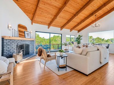 352 Laurel Avenue, Novato, CA, 94945