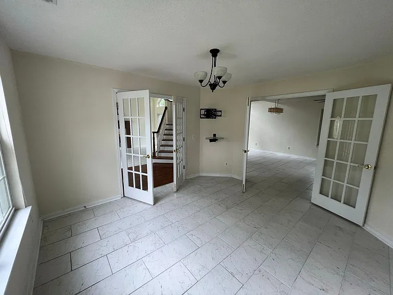 1635 Pondside Dr — Photo 4