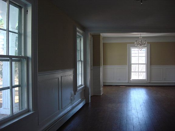 3rd image of 386 Lacey St